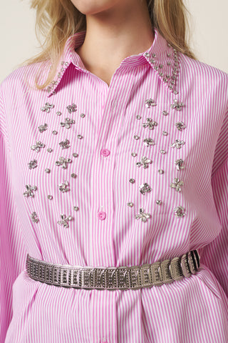 CAMISA LISTRAS E CRISTAIS BORDADOS